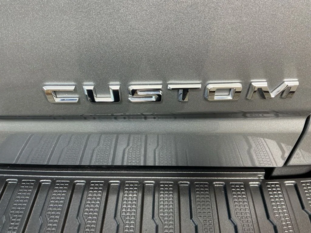 Used 2024 Gray Chevrolet Custom image 12