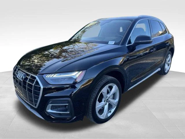 Used 2021 Black Audi 45 Prestige image 4