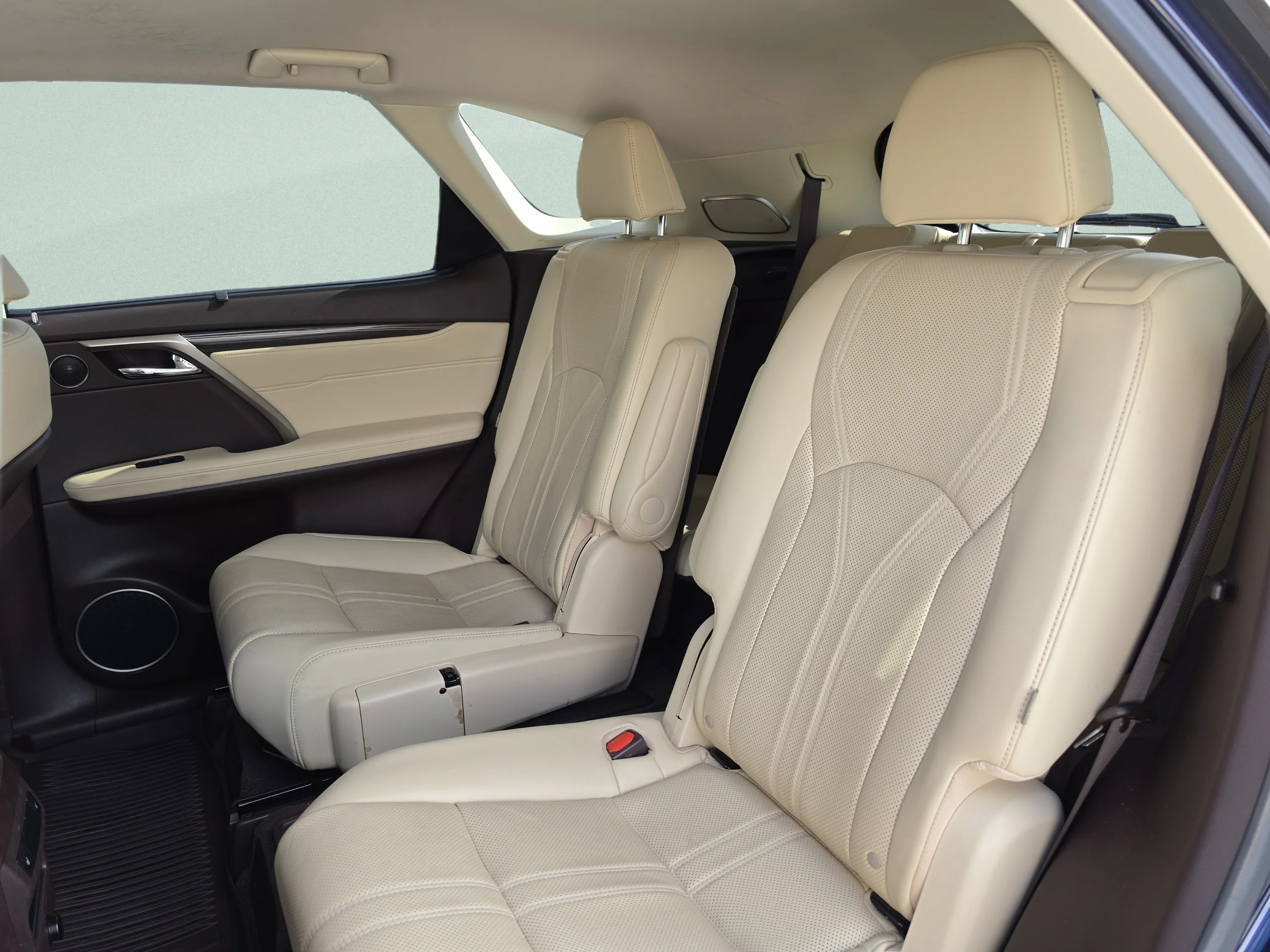 Used 2018 Mica Lexus RX 450hL Luxury image 25