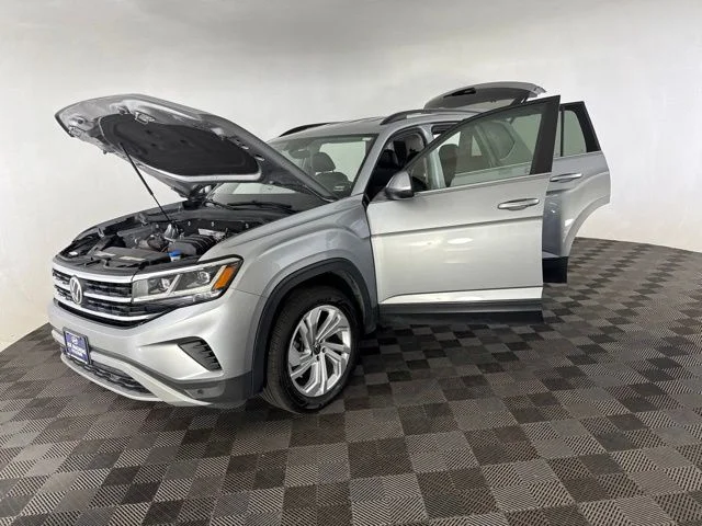 Used 2021  Volkswagen 3.6L V6 SE w/Technology image 10