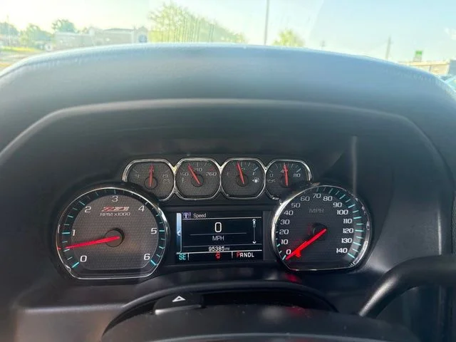 Used 2018 Red Chevrolet LT image 23