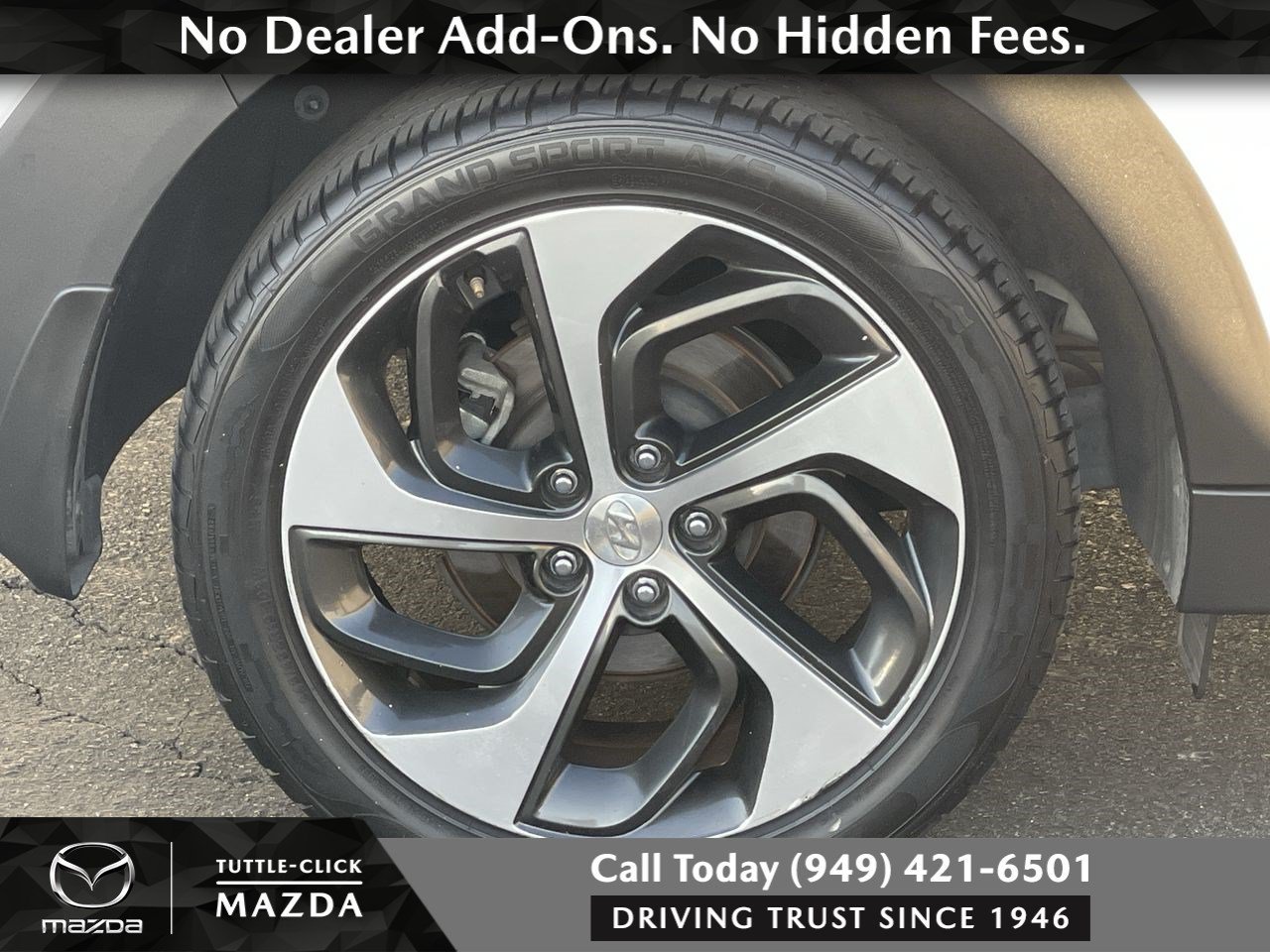 Used 2017 Winter White Hyundai Value image 11