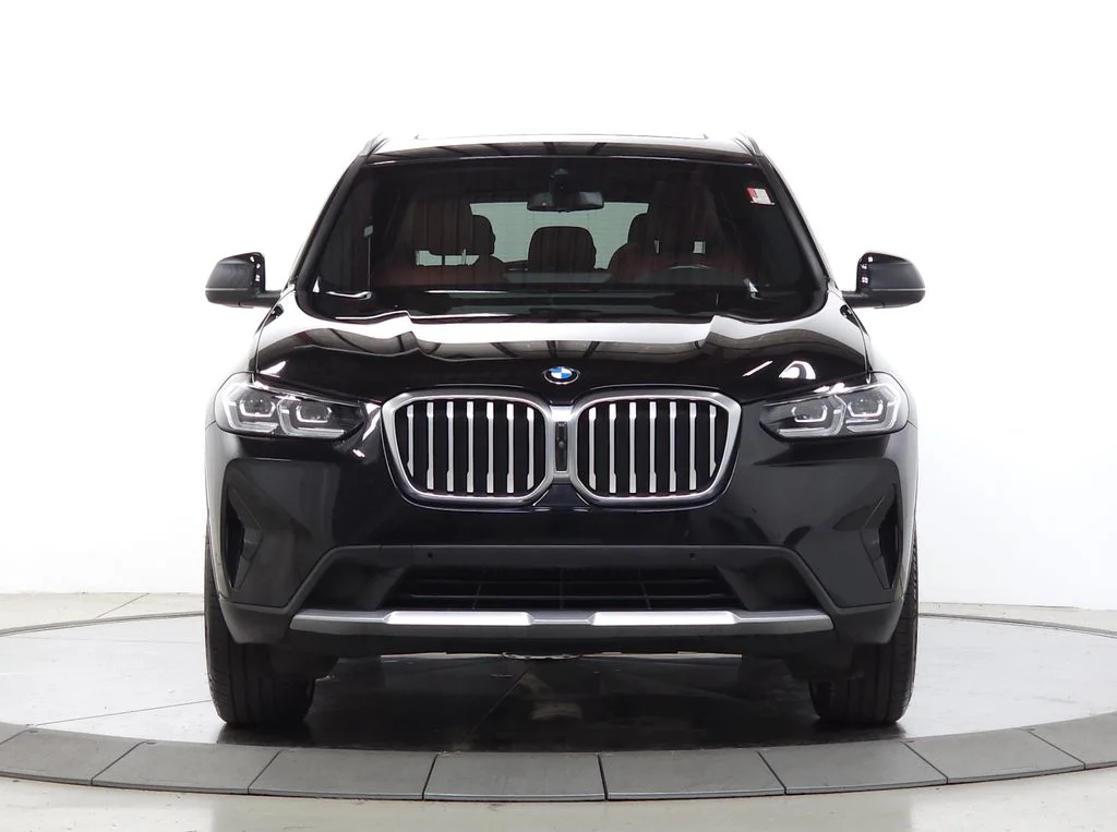 Used 2023 Black BMW xDrive30i image 11