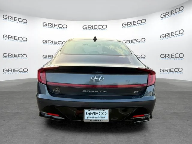 Used 2021 Gray Hyundai SEL image 6