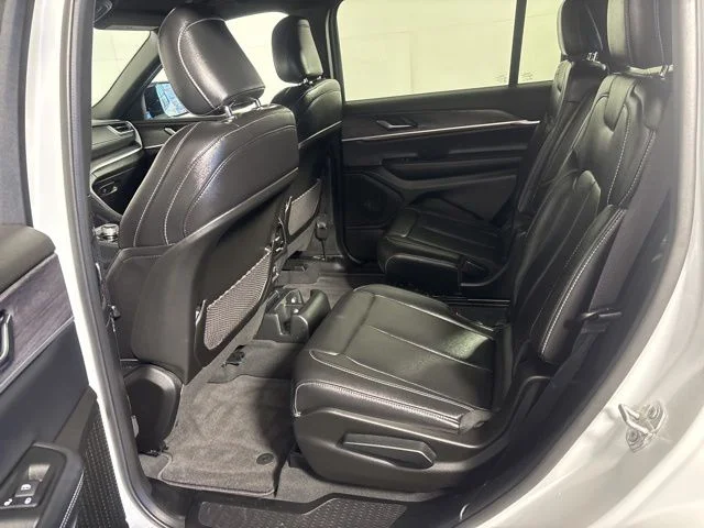 Used 2025 White Jeep Limited image 23