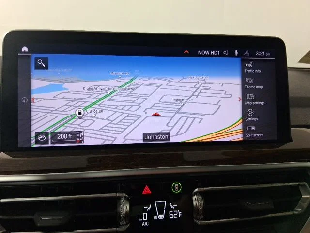 Used 2023 Black BMW xDrive30i image 18