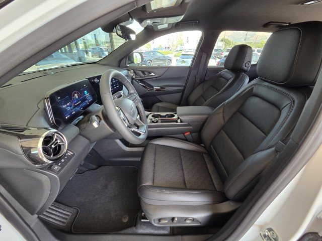 2027 Chevrolet Equinox LT - Photo 13