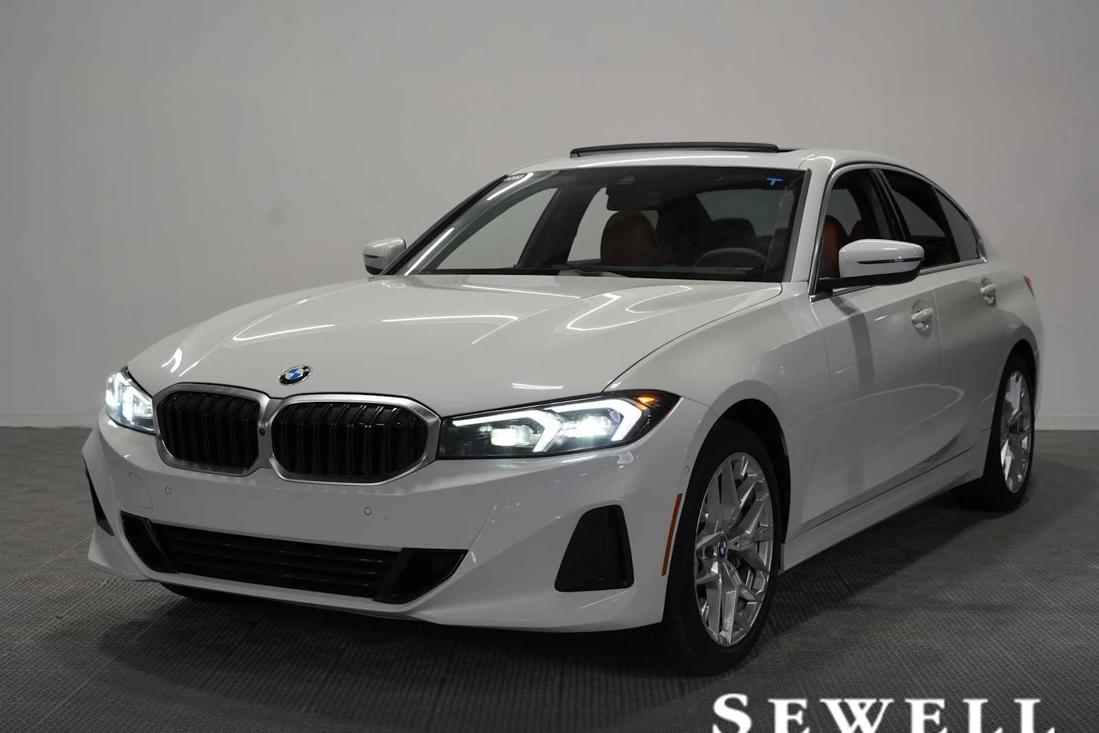 2025 BMW 3 Series 330i Sedan's photo