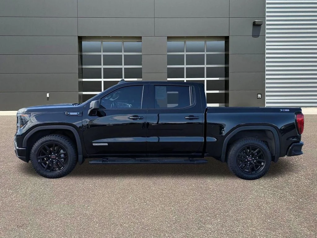 Used 2024 Onyx Black GMC Elevation image 9