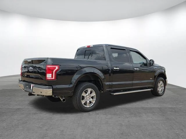 Used 2015 Tuxedo Black Metallic Ford XLT image 4