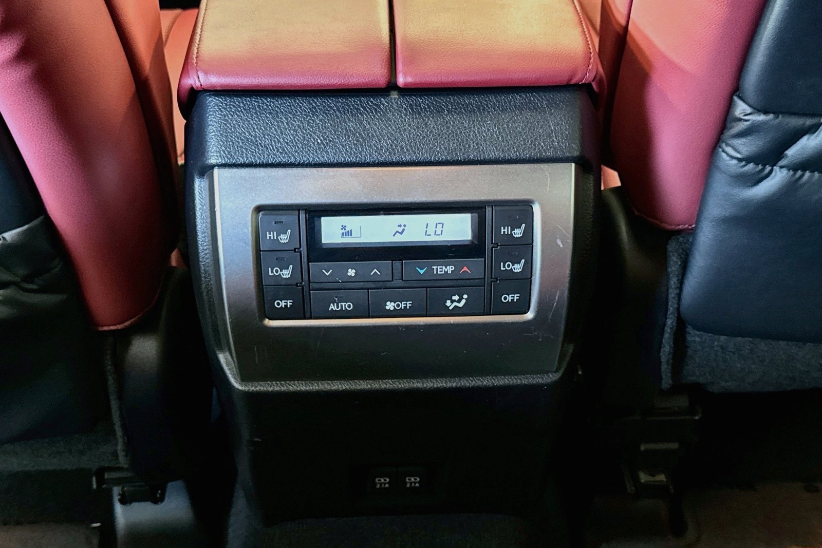 Used 2023 Atomic Silver Lexus GX 460 Premium image 24