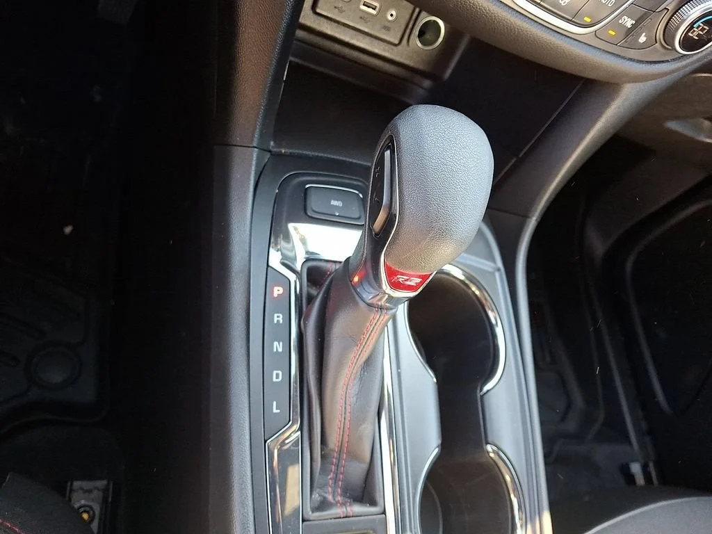 Used 2024 Summit White Chevrolet RS image 55