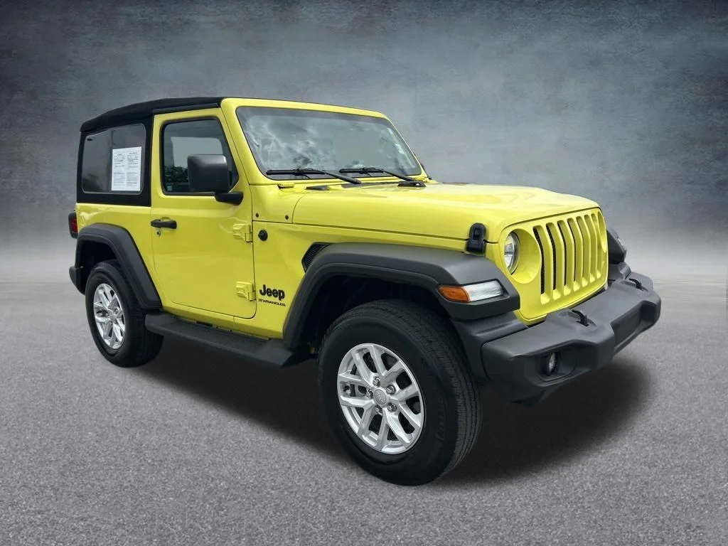 Used 2023 Yellow Jeep Sport S image 2