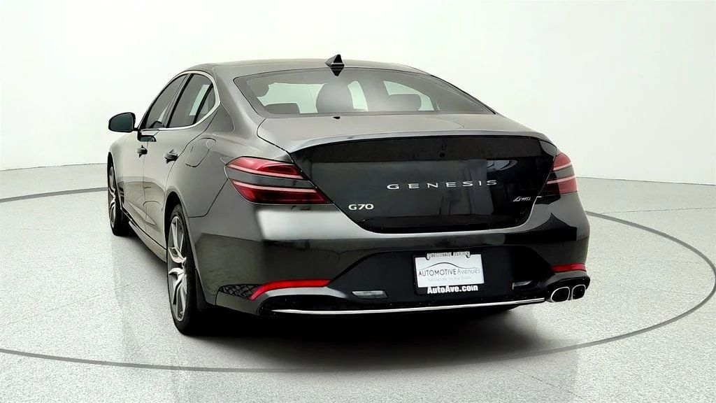 Used 2023 Makalu Gray Genesis 2.0T AWD image 6