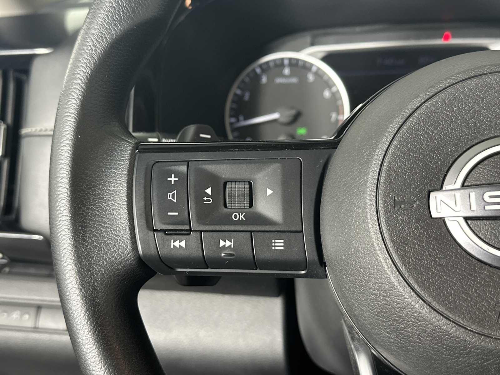 Used 2022 Super Black Nissan S image 26