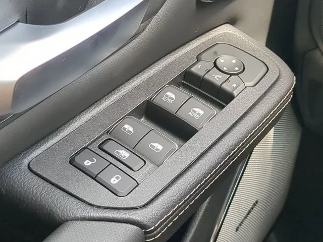 2026 RAM 1500 Rebel - Photo 32