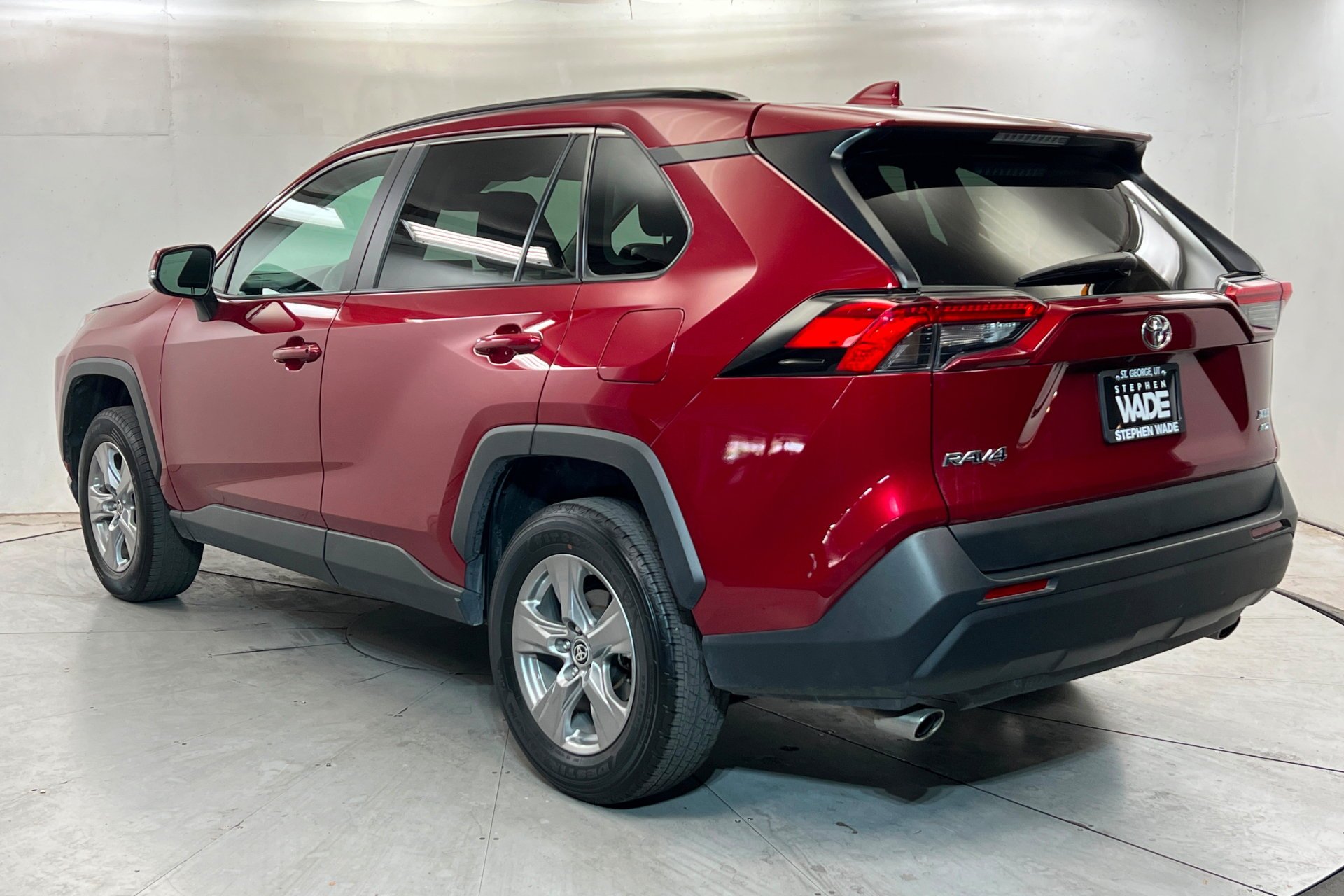 Used 2025 Red Toyota XLE image 3