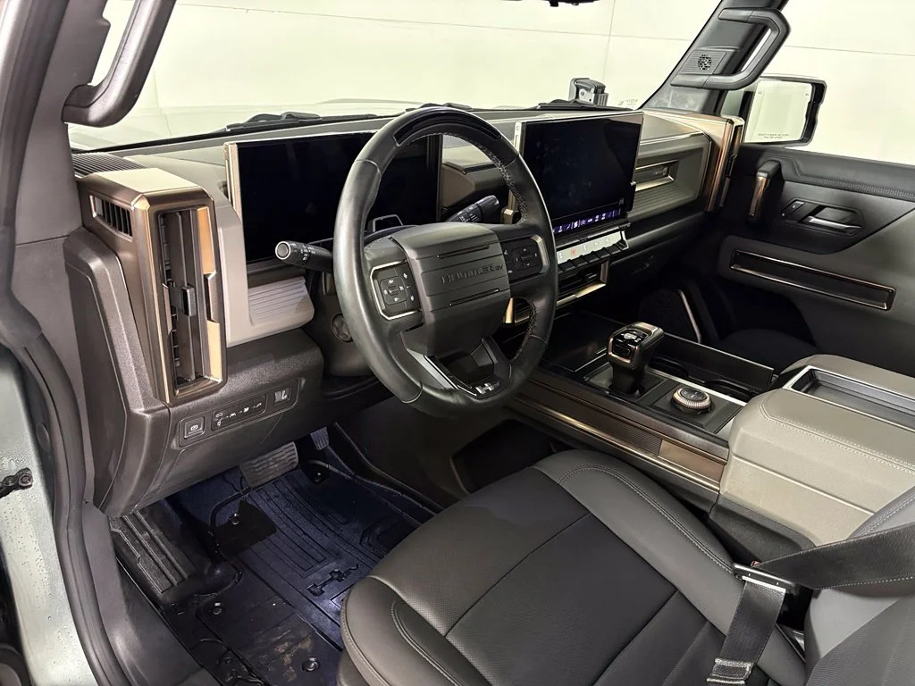 Used 2024 Green GMC 3X image 20
