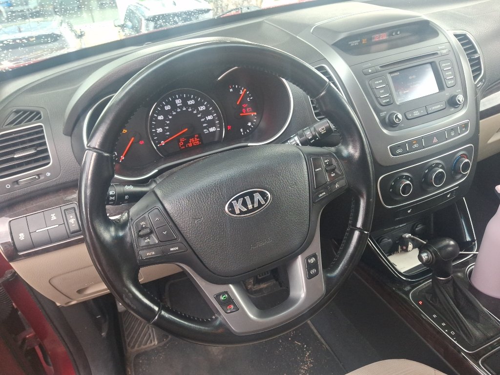 Used 2014 Remington Red Metallic Kia LX image 2
