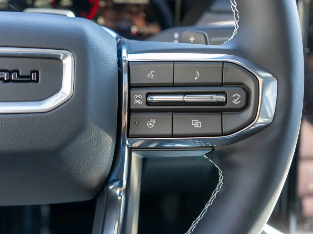 2026 GMC Acadia Denali - Photo 22