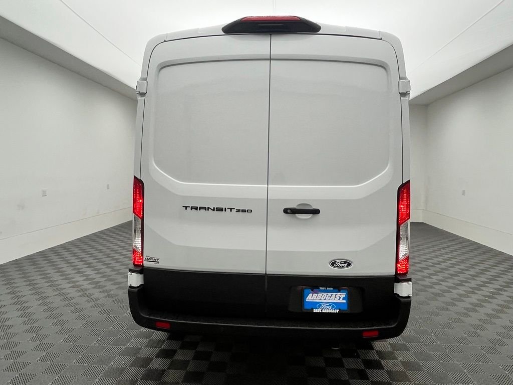 New 2026 White Ford Base image 10
