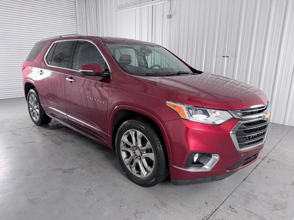 Used 2019 Red Tintcoat Chevrolet Premier image 3