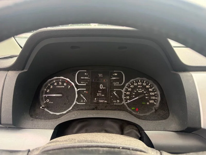 Used 2020 Silver Toyota Platinum image 8