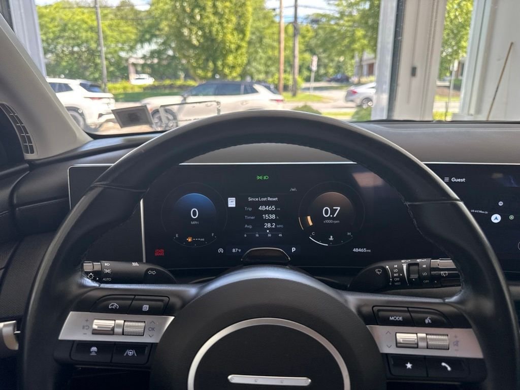 Used 2025 Blue Hyundai SEL Convenience image 4