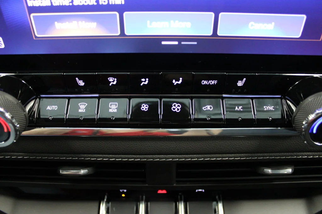 Used 2025 Metallic Chevrolet LT image 29