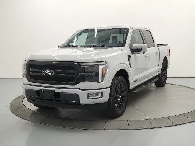 Used 2024 Avalanche Ford LARIAT image 5