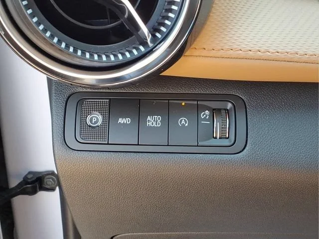 New 2027 Polar White Tricoat Chevrolet ACTIV image 12
