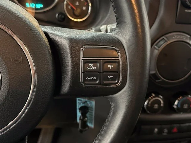 Used 2018 White Jeep Unlimited Sport image 11