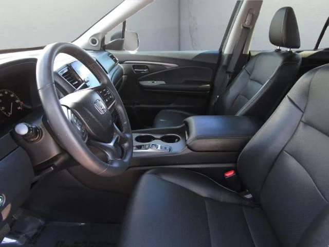 Certified Used 2024 Crystal Black Pearl Honda AWD RTL image 14
