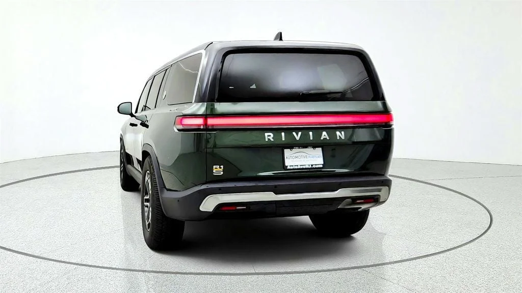 Used 2022 Forest Green Rivian Launch Edition AWD w/ Large Pack Battery image 6