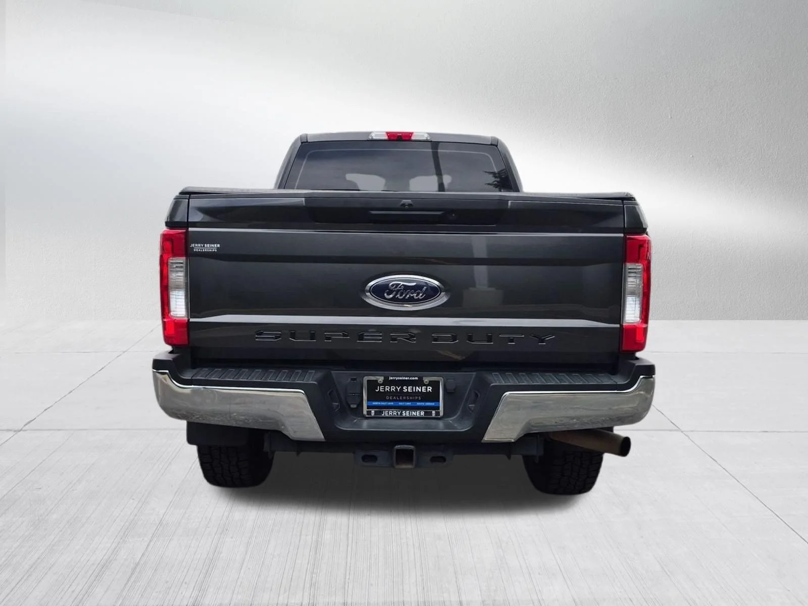 Used 2018 Magnetic Ford XL image 4