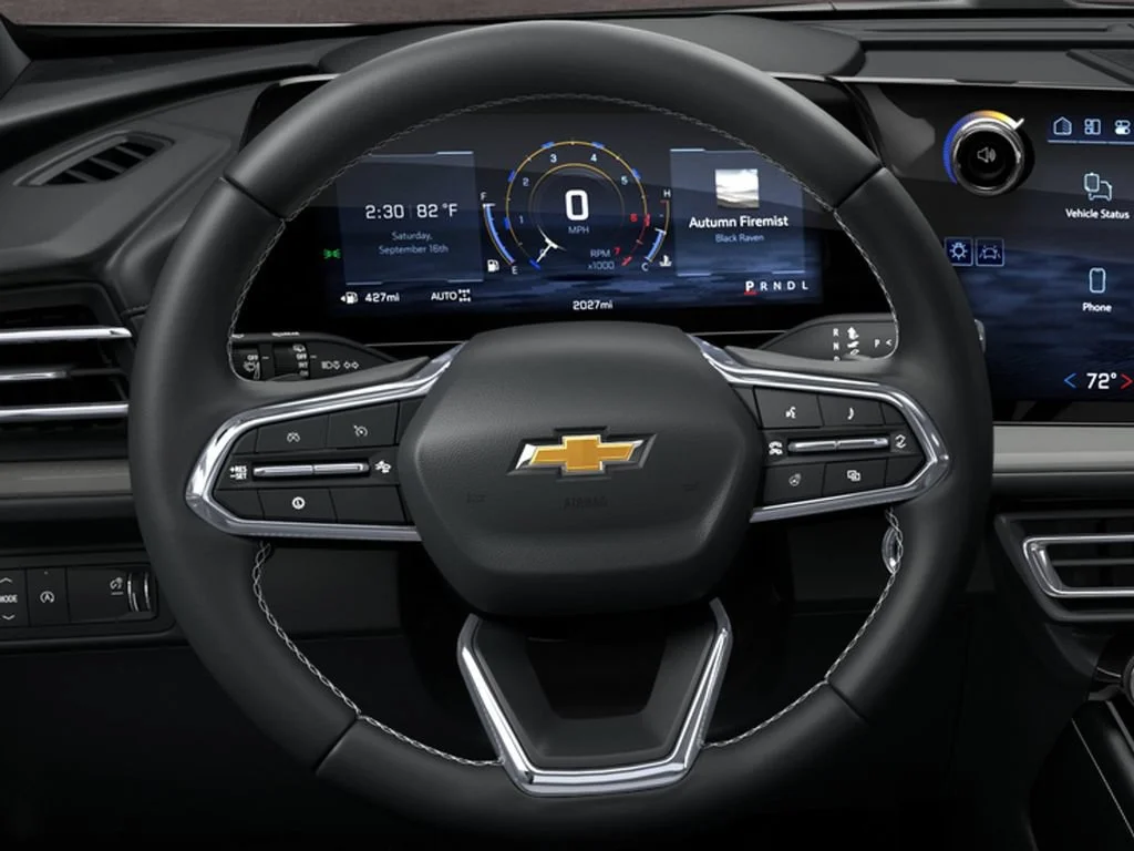 New 2027 Summit White Chevrolet LT image 8