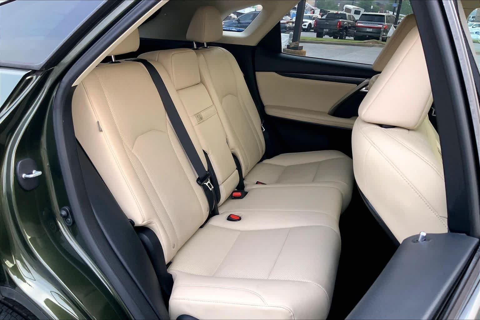 Used 2022 Nori Green Pearl Lexus  image 26