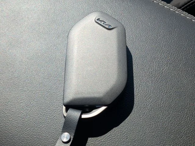 2026 Kia Sorento S - Photo 31