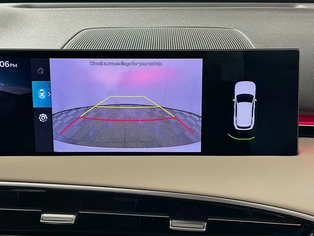 New 2026 Black Genesis 2.5T Select image 18