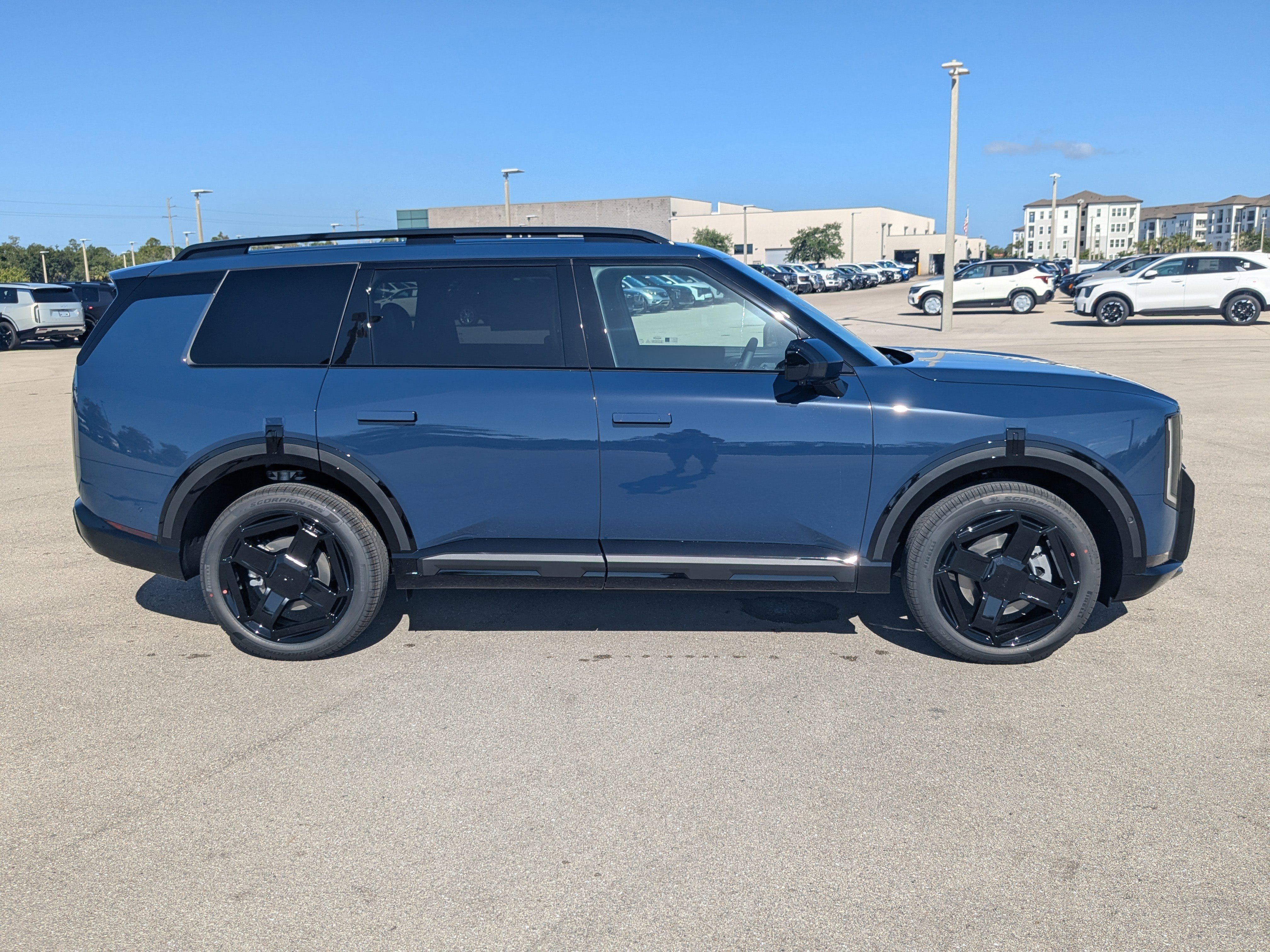 New 2027 Midnight Lake Blue Kia X-LINE SX image 4
