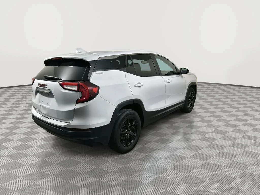 2024 GMC Terrain SLE - Photo 8