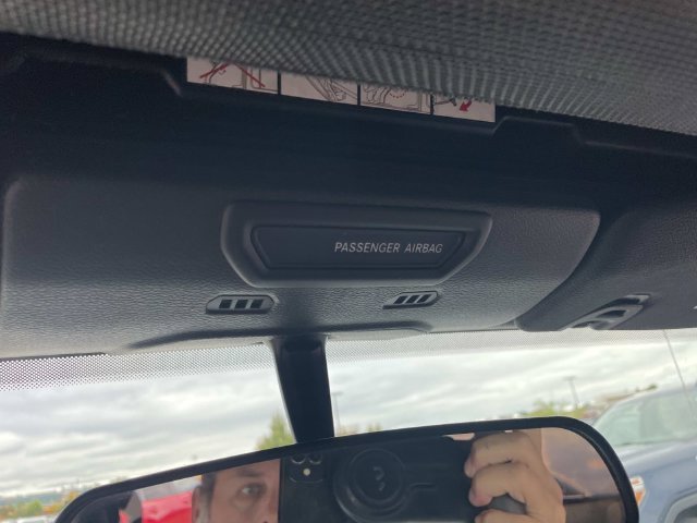 Used 2019 Gray Jeep Unlimited Sport S image 31