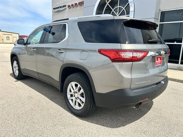Used 2018 Brown CHEVROLET LT Cloth image 8