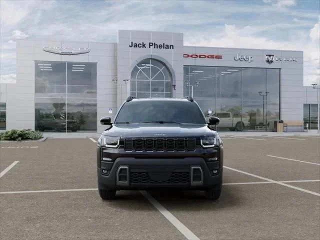 New 2026 Diamond Black Crystal Pearl-Coat Exterior Paint Jeep Limited image 32