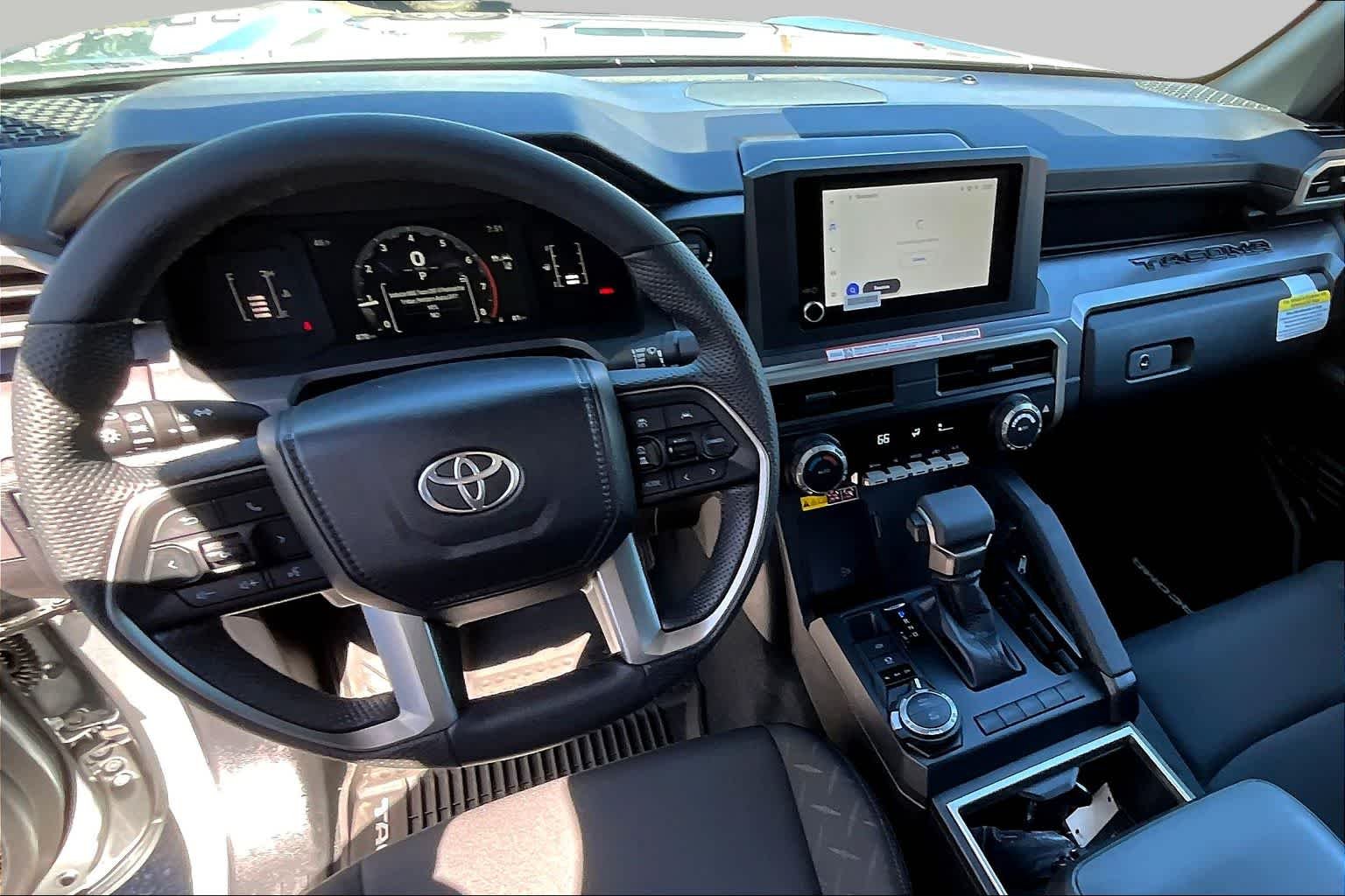 2026 Toyota Tacoma SR5 - Photo 15
