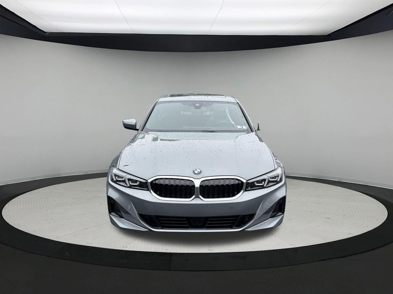 Used 2026 Skyscraper Grey Metallic BMW 330i xDrive image 2