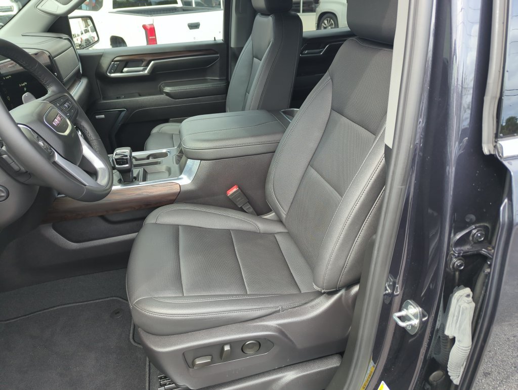 Used 2024 Silver GMC SLT image 11