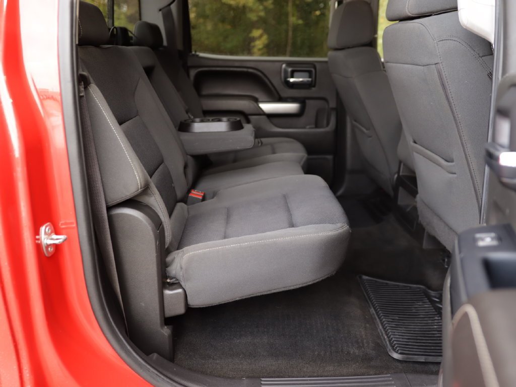 Used 2017 RED HOT Chevrolet LT image 28