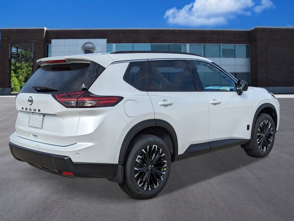 New 2026 Everest White Pearl TriCoat Nissan Dark Armor™ image 5