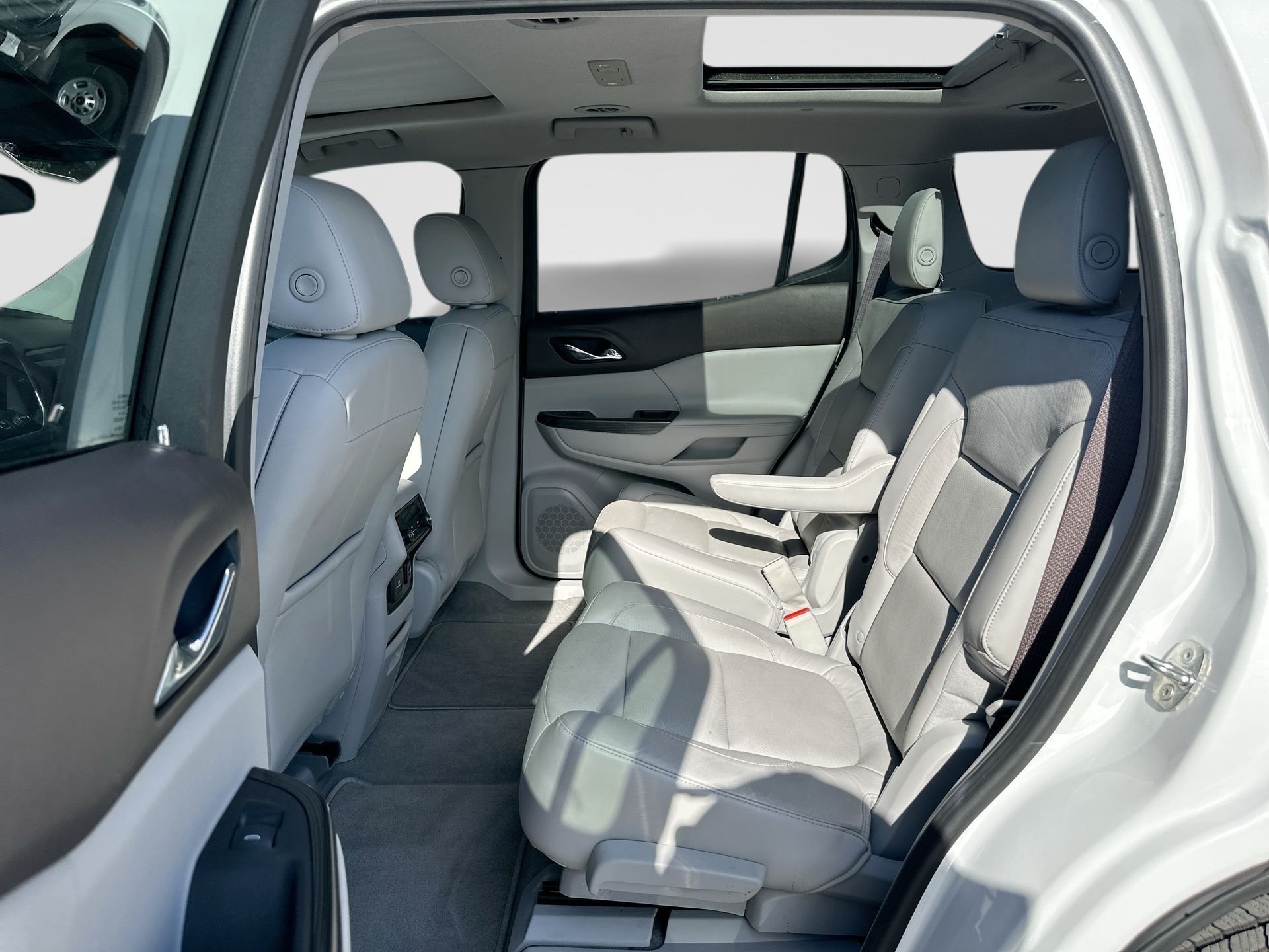 2017 GMC Acadia SLT-1 - Photo 25